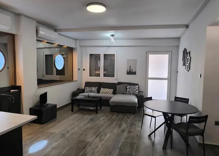 Διαμέρισμα Επάνω Στο Σταθμός
